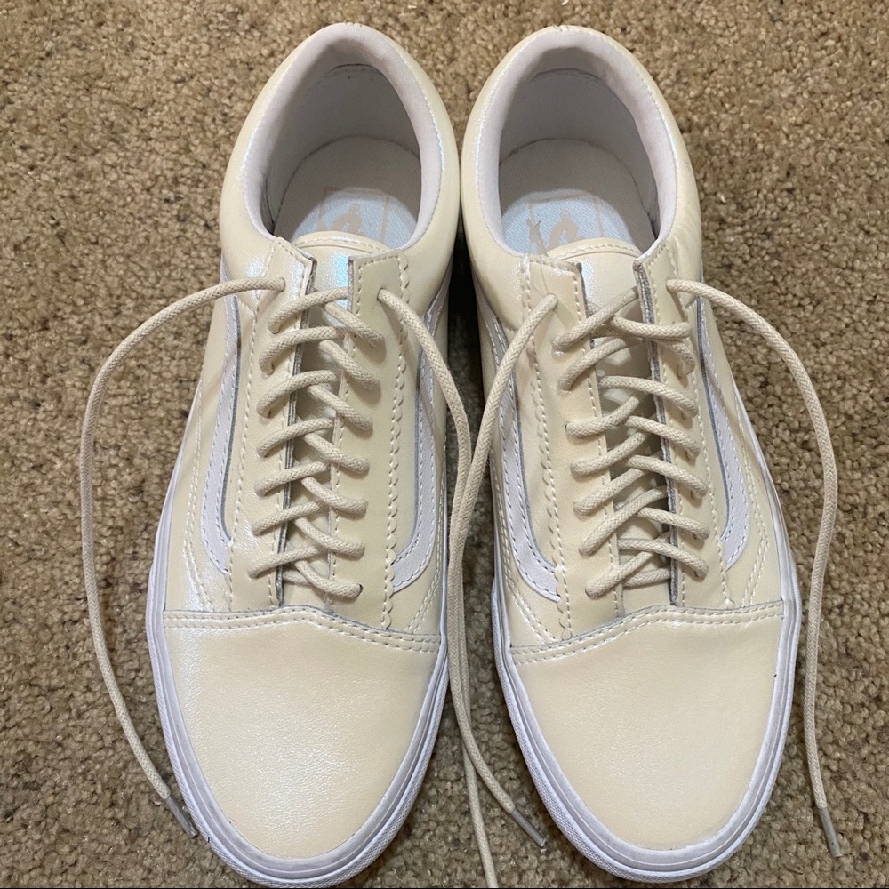 Vans Old Skool Pearl Suede Sneaker